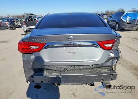 2018 Nissan Maxima 3.5S z USA, uszkodzony, nr VIN 1N4AA6AP2JC368802